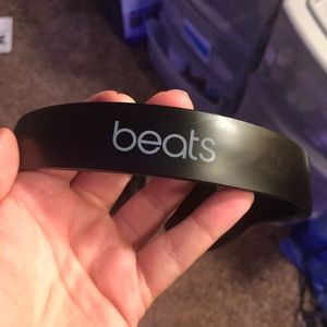 Beats solo3 wireless headphones